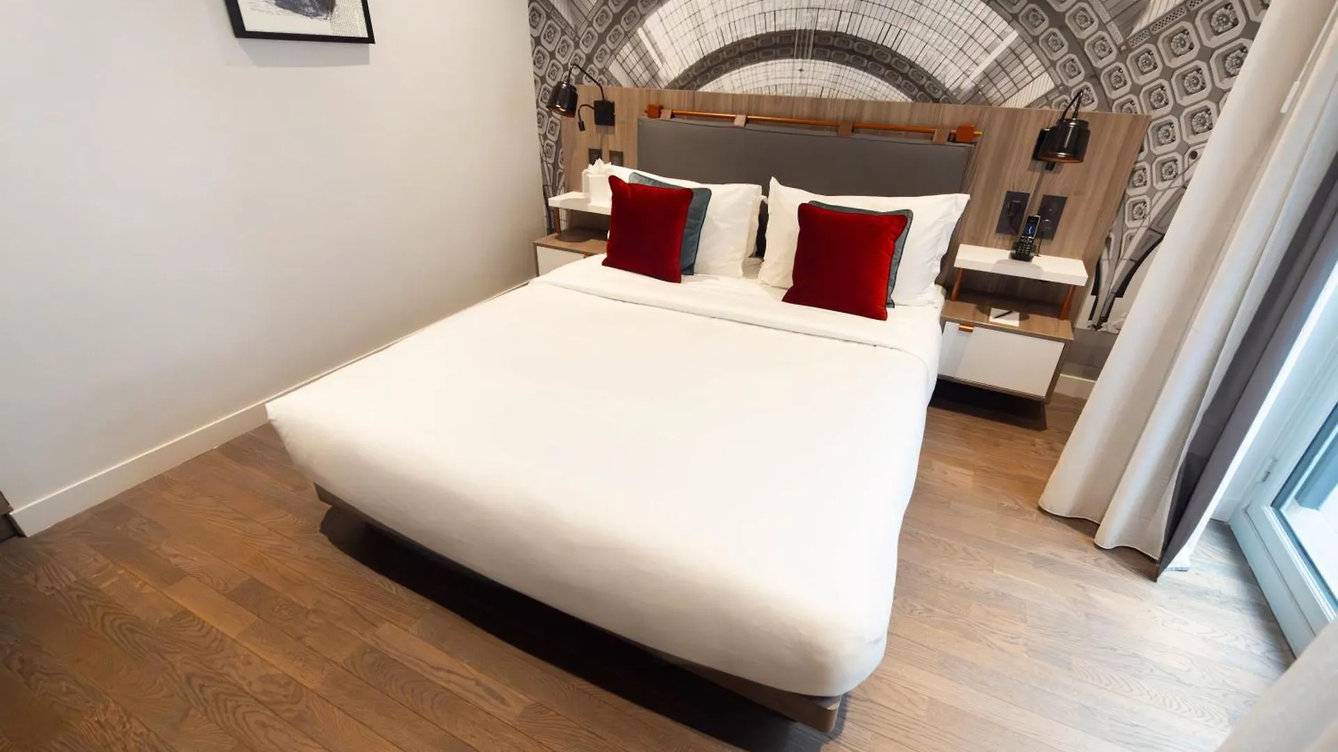 Mode Aparthotel 4*